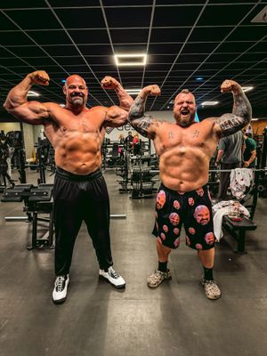 Image post by @shawstrength on Instagram