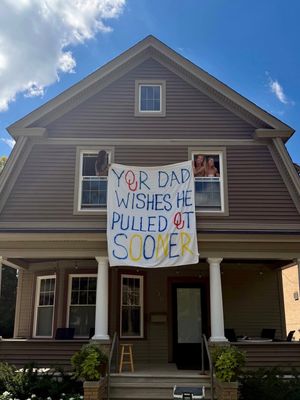 Image post by @barstooluofm on Instagram