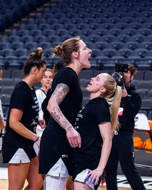 Image post by @tcuwbb on Instagram