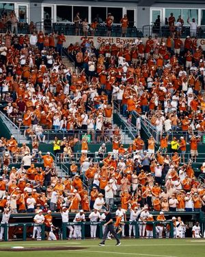 Image post by @texasbaseball on Instagram
