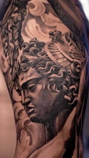 Video post by @skindesigntattoos on Instagram