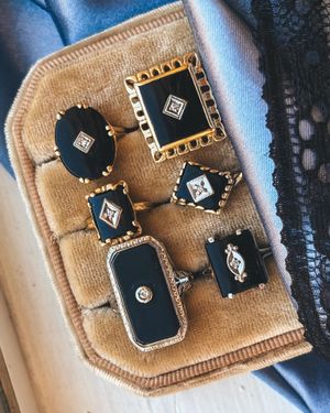 Image post by @maejeanvintage on Instagram