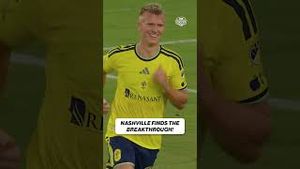 Video post by @FOX Soccer on YouTube