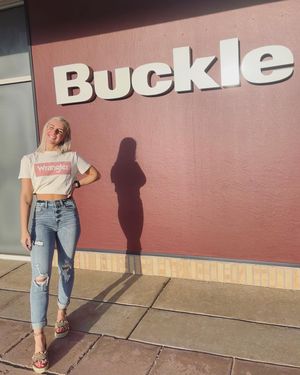 Image post by @madysenngilpin on Instagram