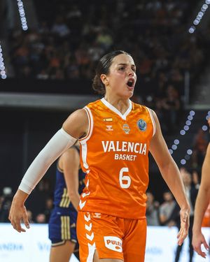 Image post by @valenciabasket on Instagram