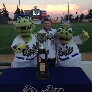 Image post by @rcquakes on Instagram