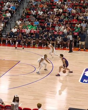 Video post by @gleaguesuns on Facebook