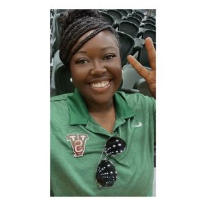 Image post by @_aliyahhill on Instagram