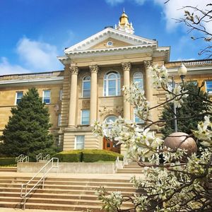Image post by @westerniluniv on Instagram