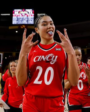 Image post by @gobearcatswbb on Instagram