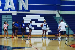 Image post by @lbjordanhoops on Instagram
