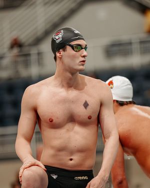 Image post by @packswimdive on Instagram