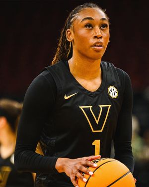 Image post by @shotbysbd on Instagram