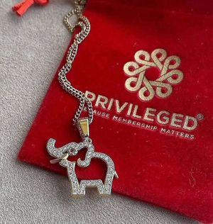 Image post by @privilegedbmmdstopp on Instagram