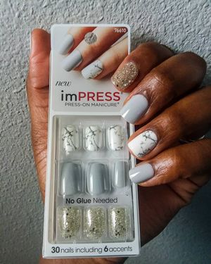 Image post by @impresslashes on Instagram