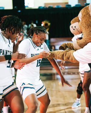 Image post by @fiuwbb on Instagram