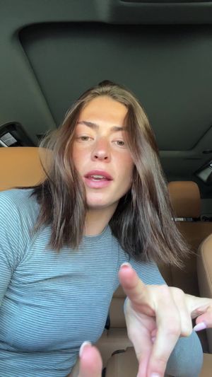 Video post by @victoriaparis on TikTok