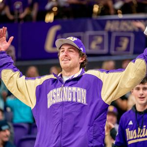 Image post by @uw_mbb on Instagram