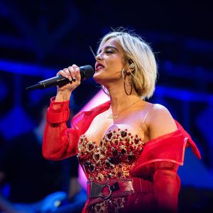Image post by @capitalonearena on Instagram