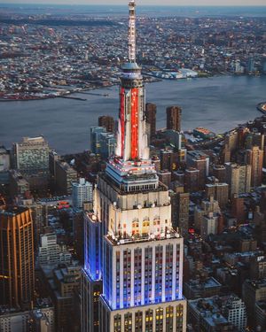 Image post by @empirestatebldg on Instagram