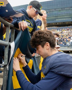 Image post by @UMichAthletics on Twitter