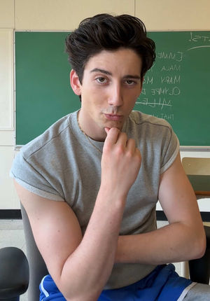 Video post by @schoolspirits on TikTok