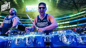 Image post by @dallasmavs on Twitter