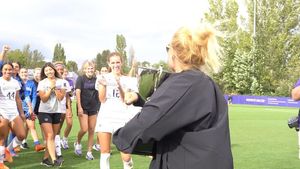 Image post by @uw_wsoccer on Instagram