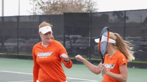 Image post by @UTRGVWmnsTennis on Facebook