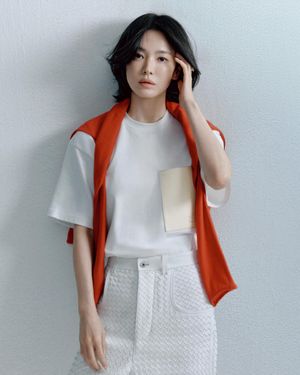 Image post by @ellemenhk on Instagram