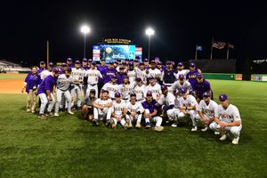 Image post by @LSUCoachJ on Twitter