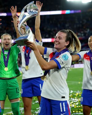 Image post by @lionesses on Instagram