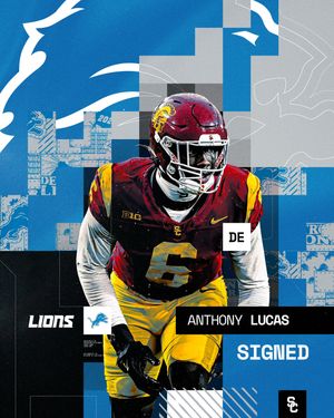 Image post by @uscfb on Instagram