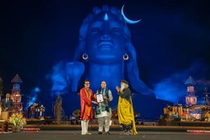 Image post by @vikramsampath on Instagram