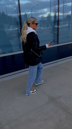 Video post by @sarahlauren_71 on Instagram