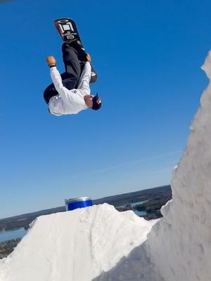 Image post by @redbullsnow on Instagram
