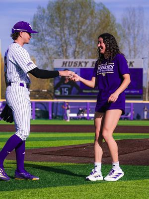 Image post by @uw_baseball on Instagram