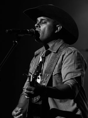 Image post by @frankraymusic on Instagram