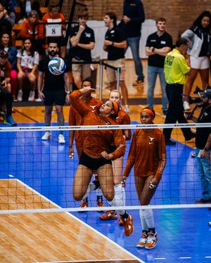 Image post by @texasvolleyball on Instagram