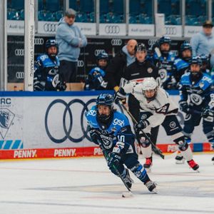 Image post by @dfel_official on Instagram