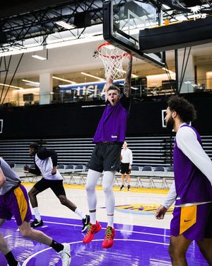 Image post by @southbaylakers on Instagram