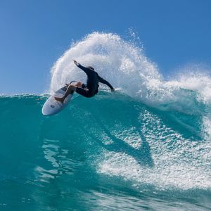 Image post by @elemntsurf on Instagram