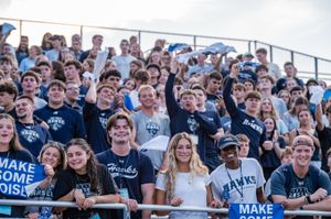 Image post by @stahawks on Instagram