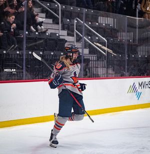 Image post by @uticawomenshockey on Instagram