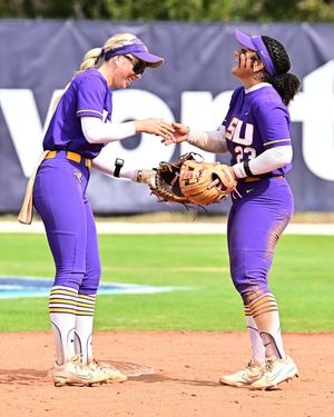 Image post by @lsusoftball on Instagram