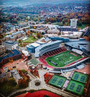 Image post by @uofcincy on Instagram