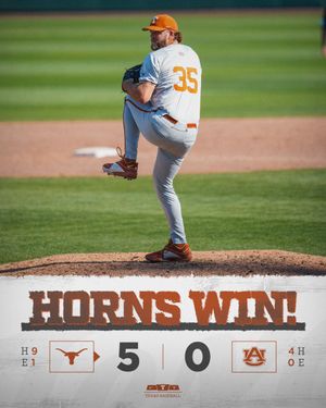 Image post by @TexasBaseball on Twitter