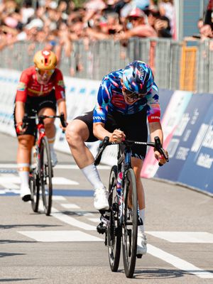 Image post by @wmncycling on Instagram