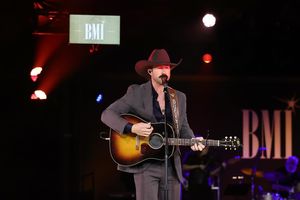 Image post by @bmi on Instagram
