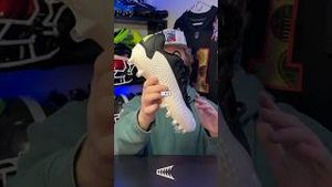 Video post by @Footballrs on YouTube